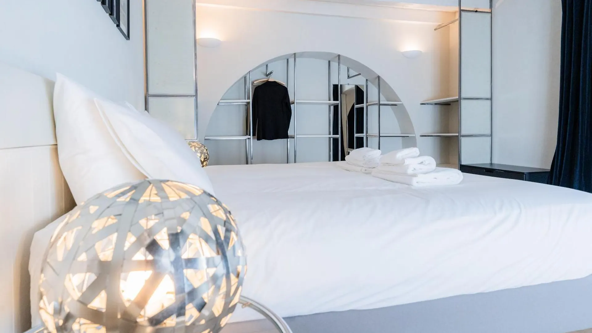 Apartment Eleganza Design Corso Como Porta Garibaldi - 80 Mq Milan Italy